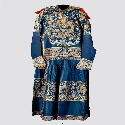 最新龙袍爆料视频大全,传承与创新交织的皇家风采 第1张 最新龙袍爆料视频大全,传承与创新交织的皇家风采 第1张